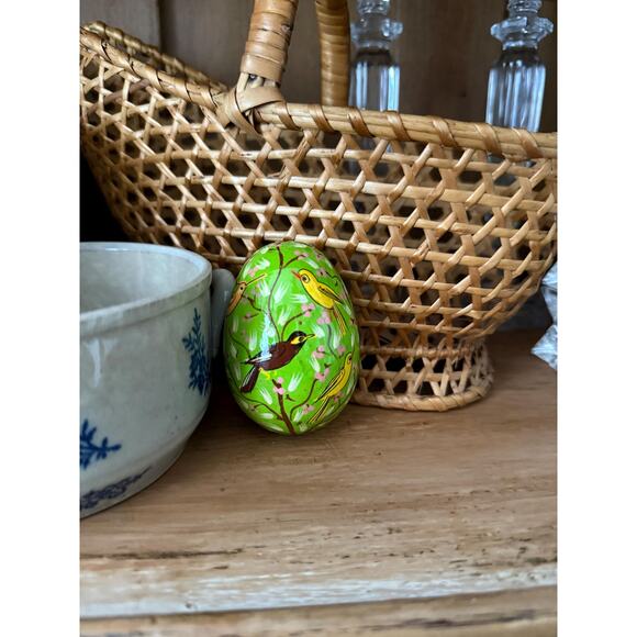 Vintage Hand Painted Wooden Easter Egg - Picture 1 of 3
